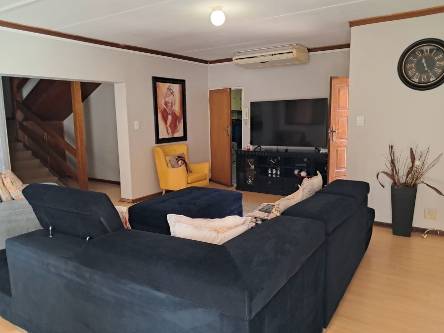 3 Bedroom Property for Sale in Flamingo Park Free State